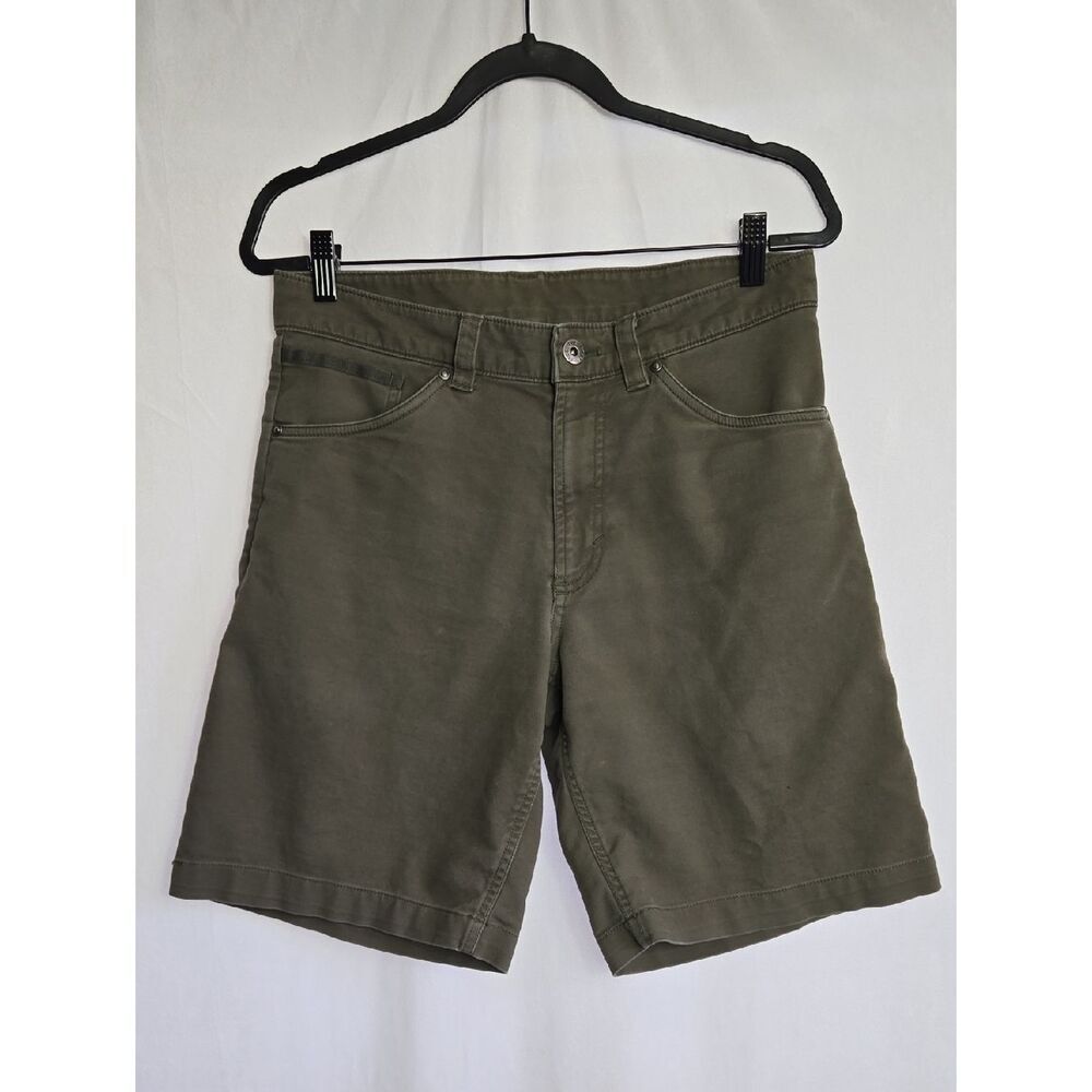 The North Face Olive Green Flat-Front Men's Shorts